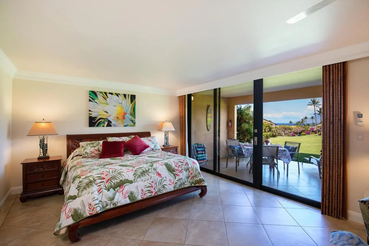 Beach Front King Bed Ocean View Studio In Wailea Ekahi